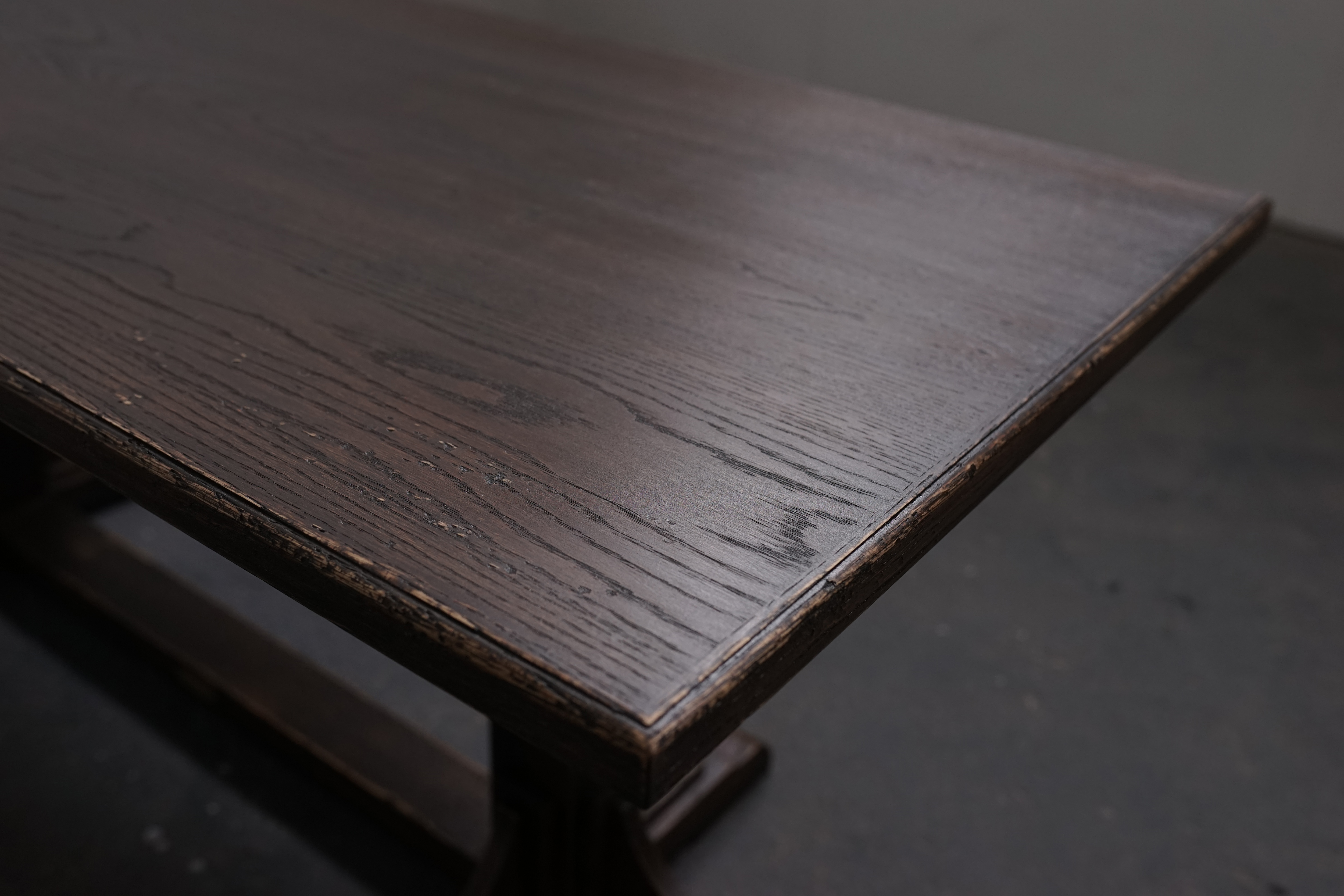 Rugged low table | TABLE - テーブル | ARTEM JAPAN
